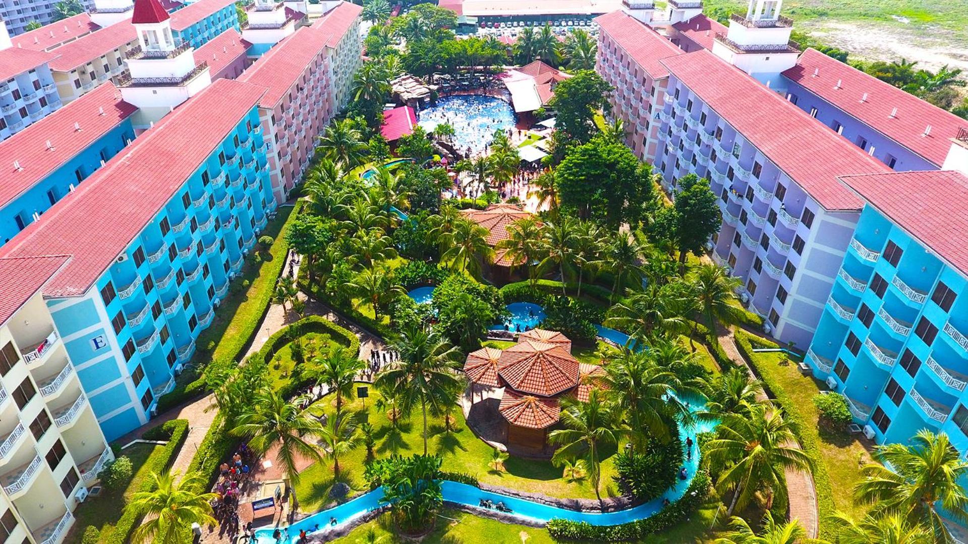 Lotus Desaru Beach Resort & Spa Bandar Penawar Екстериор снимка